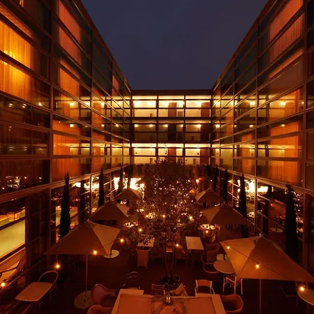 Mondrian Les Carmes 5* Bordeaux